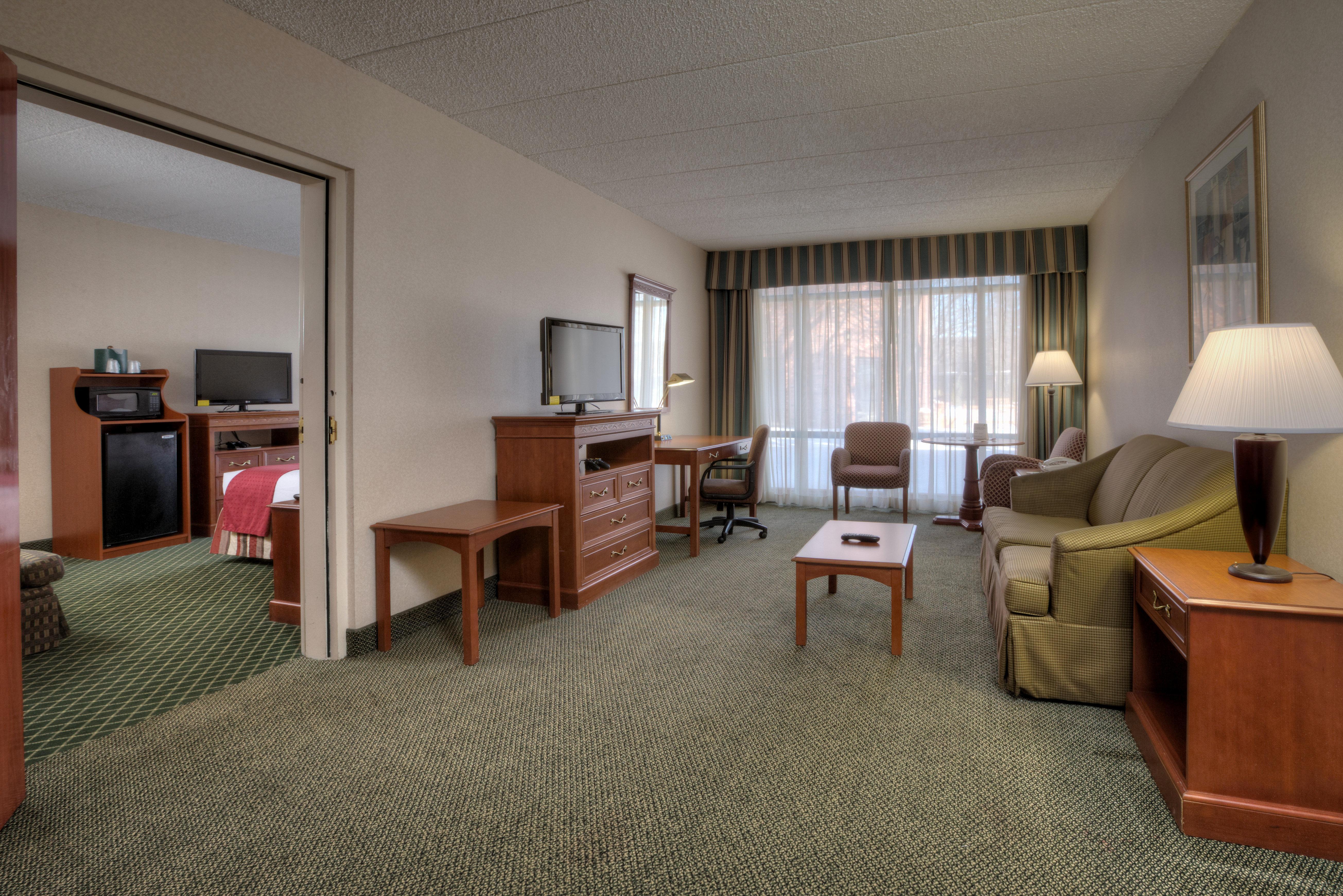 Hotel Wyndham Garden Southgate Extérieur photo